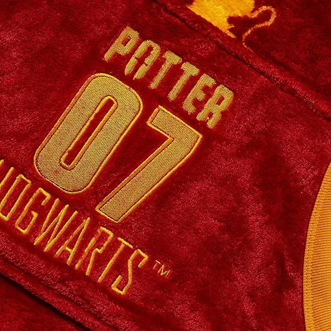 Harry Potter Kids Blanket Hoodie Oversized Fleece Ultra Soft and Cosy Hogwarts All Over Print Red One Size