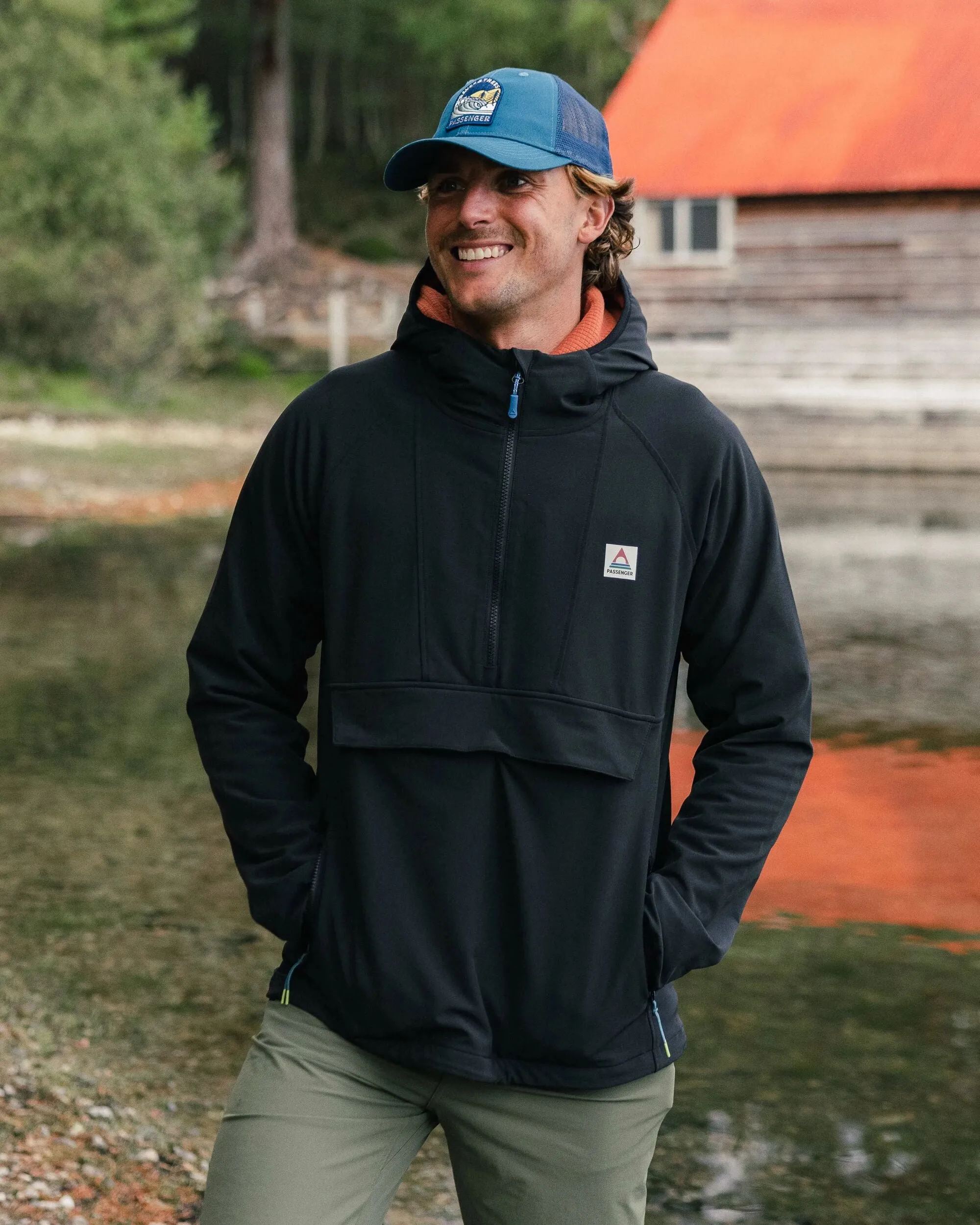 Roamer Recycled Softshell Jacket - Black