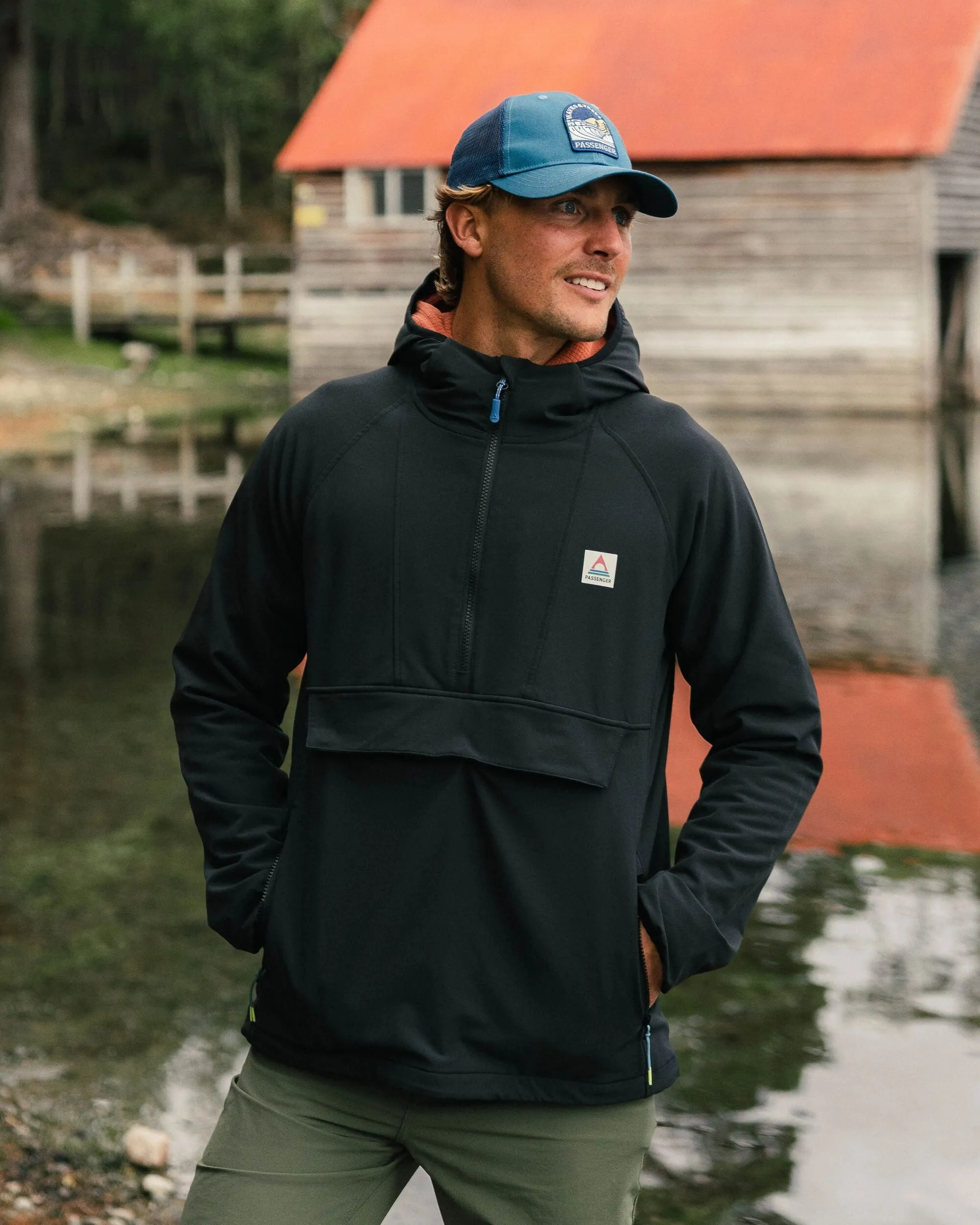 Roamer Recycled Softshell Jacket - Black